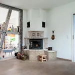Elbenow Apartment